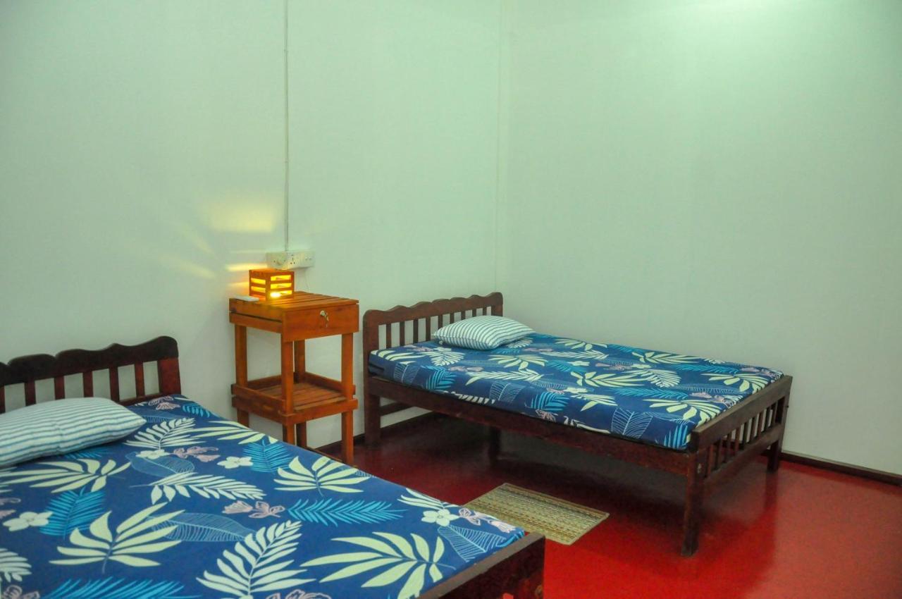 Airport Tourist Resort Katunayaka Екстериор снимка